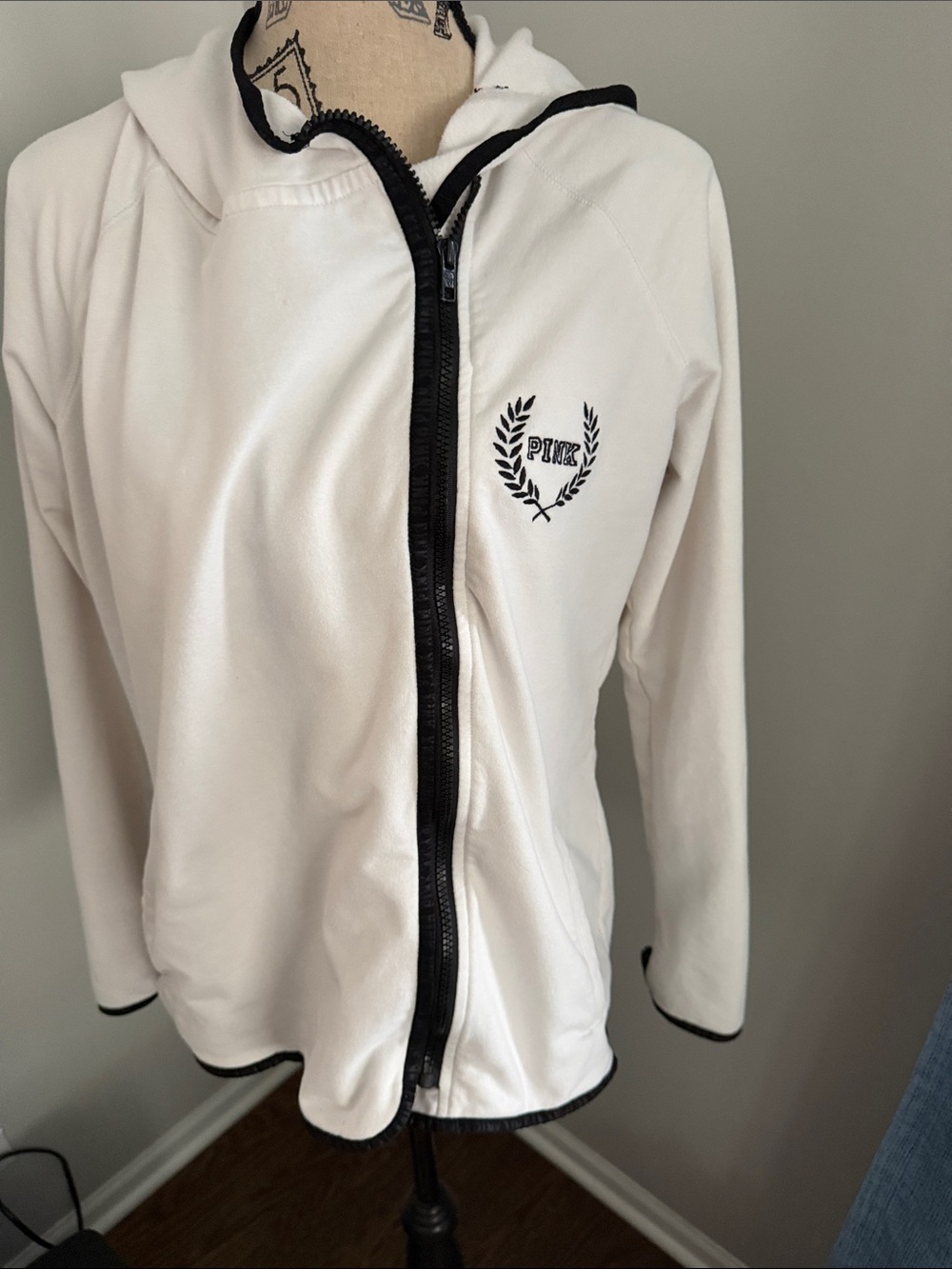 Victoria’s Secret PINK White Zip Up Hoodie Sweatshirt Women’s Size Large